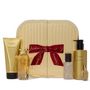 Victoria’s Secret Heavenly Ultimate Scent Lovers 5 PC Gift Set - 25164098